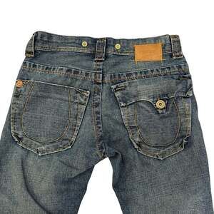 True Religion Ella Big T Heritage Womens Jeans 32 Flap Pocket Distressed USA